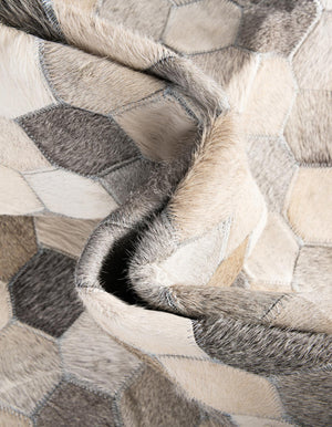 Ivory Gray 8' x 8' Cowhide Leather Round Rug