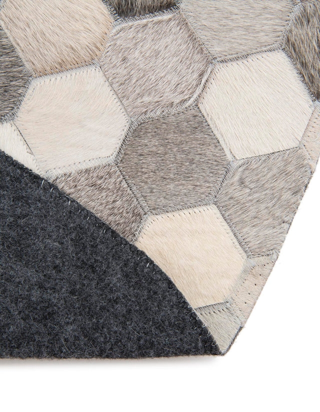 Ivory Gray 4' 1 x 4' 1 Cowhide Leather Round Rug