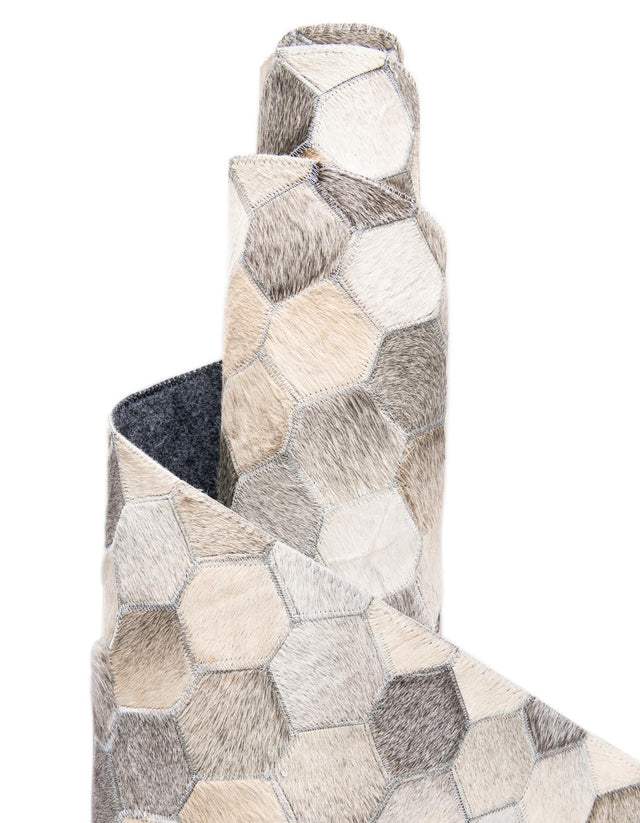Ivory Gray 4' 1 x 4' 1 Cowhide Leather Round Rug