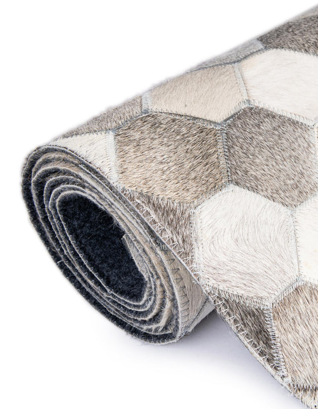 Ivory Gray 4' 1 x 4' 1 Cowhide Leather Round Rug