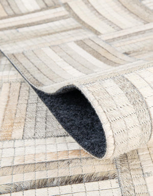 Light Brown Ivory 4' 1 x 4' 1 Cowhide Leather Round Rug