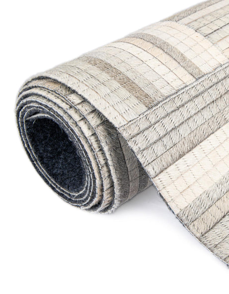 Authentic Luxury Light Brown Ivory 7' 10 x 7' 10 Cowhide Leather Round Area Rug Modern Interior Design 100% Real Natural Cowhide Carpet for Designer Home Decor for Sale at Rug Engine