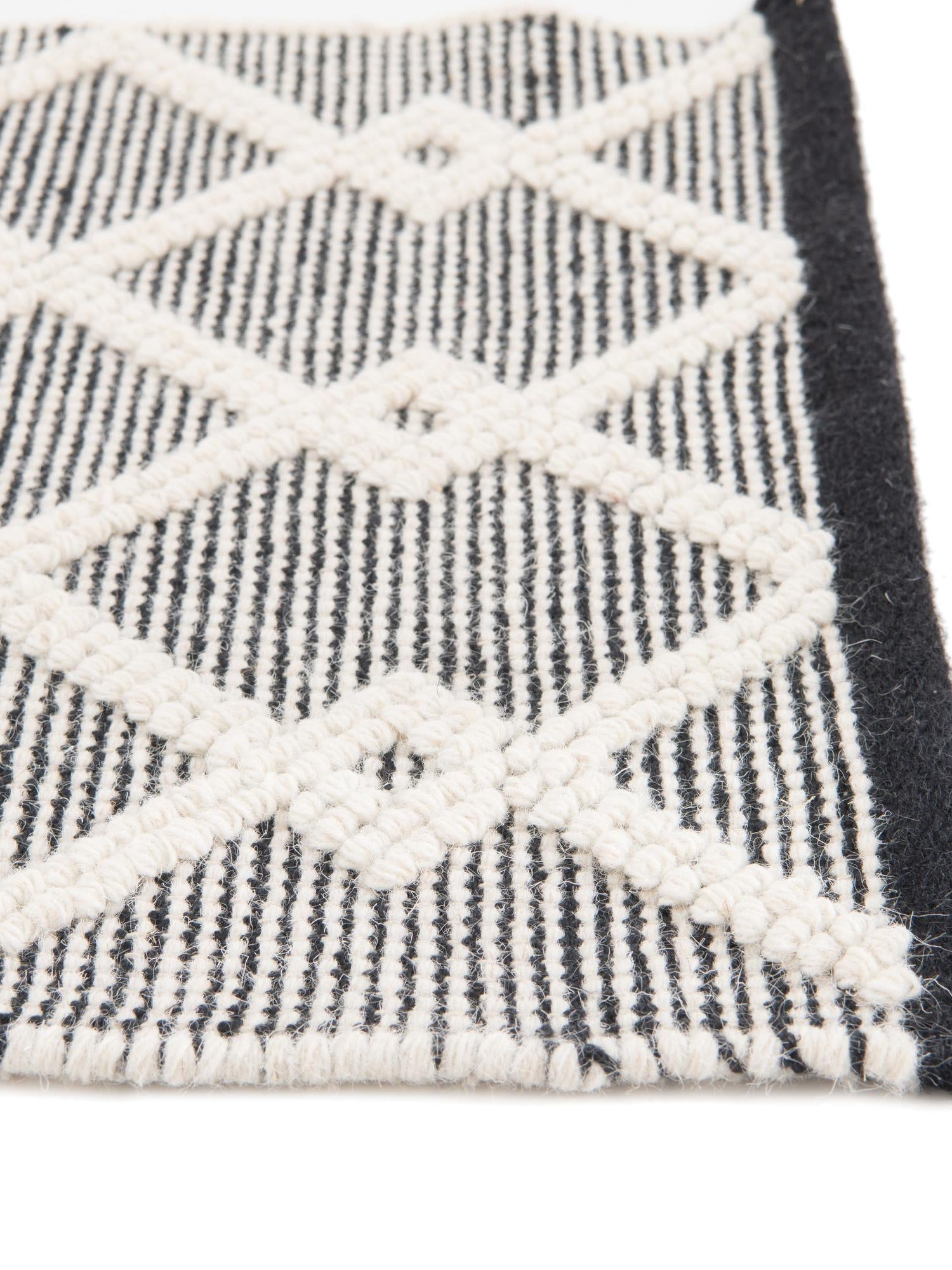 Blackberry 2' 7 x 10' Jill Zarin Dorset Runner Area Rug Premium Wool & Cotton Blend All Natural Pile Carpet for Bedrooms, Offices, Living Rooms, Dorms for Sale at Rug Engine