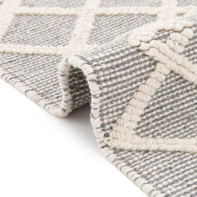 Gray Manor 8' x 8' Jill Zarin Dorset Square Area Rug Premium Wool & Cotton Blend All Natural Pile Carpet for Bedrooms, Offices, Living Rooms, Dorms for Sale at Rug Engine