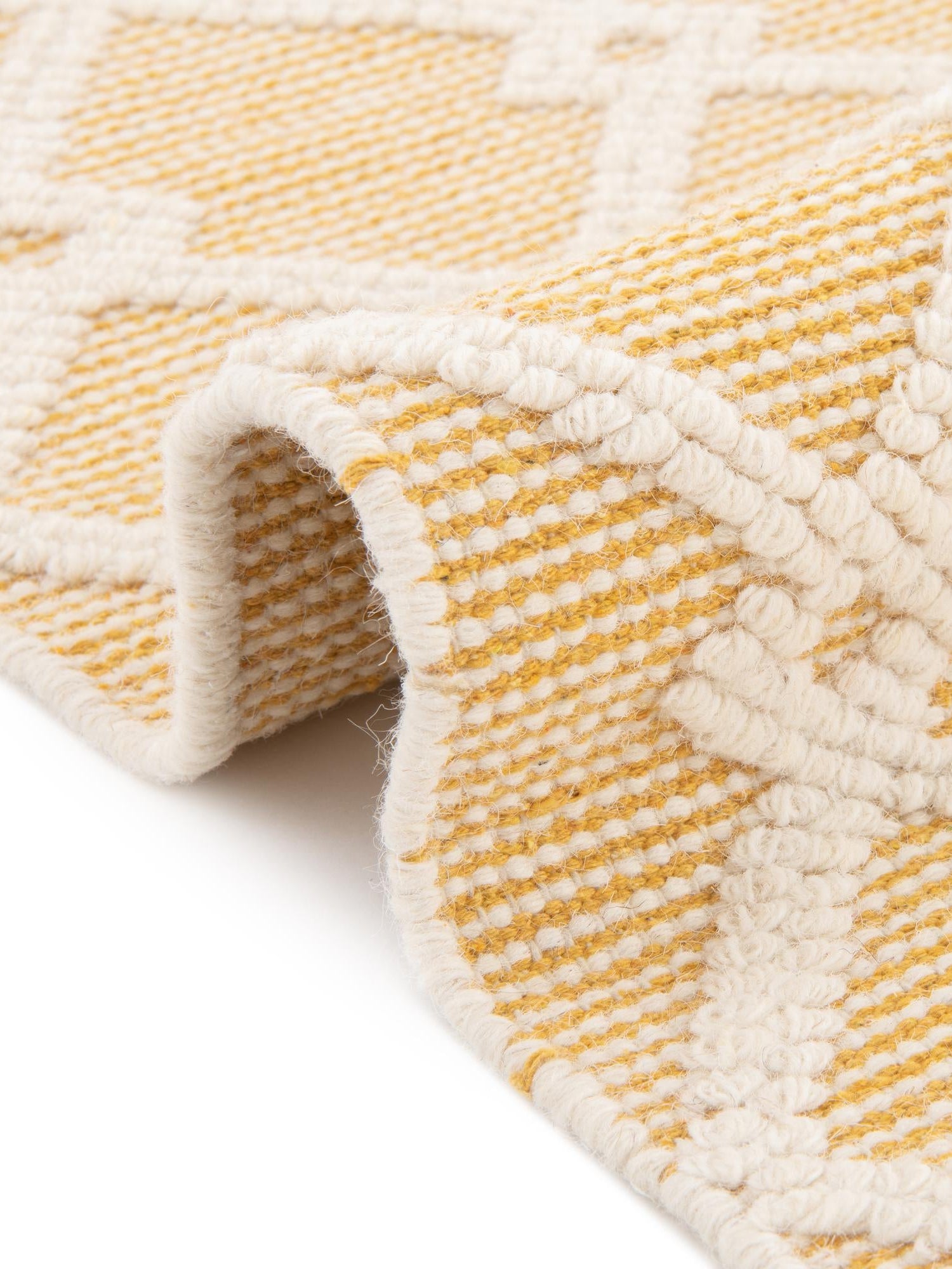 English Daisy 4' 1 x 6' 1 Jill Zarin Dorset Rectangle Area Rug Premium Wool & Cotton Blend All Natural Pile Carpet for Bedrooms, Offices, Living Rooms, Dorms for Sale at Rug Engine