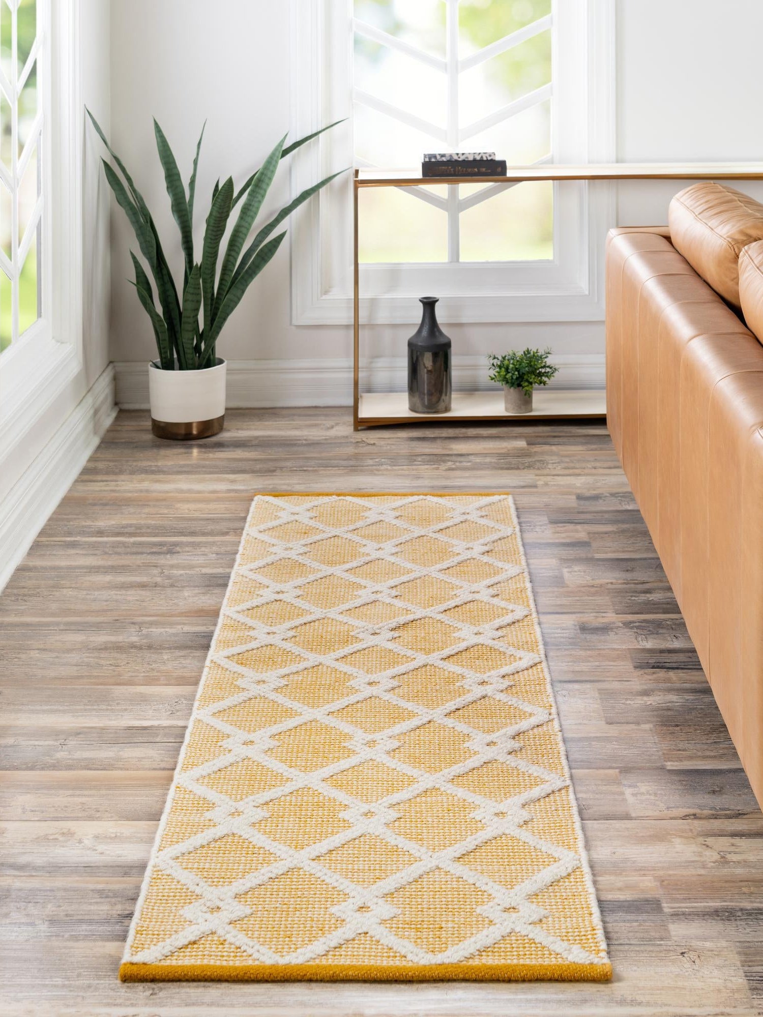 English Daisy 2' x 8' Jill Zarin Dorset Runner Area Rug Premium Wool & Cotton Blend All Natural Pile Carpet for Bedrooms, Offices, Living Rooms, Dorms for Sale at Rug Engine
