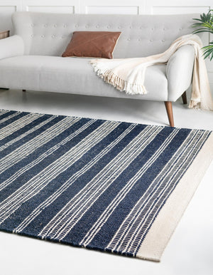 Navy Blue 4' 1 x 6' 1 Lariat Rectangle Rug