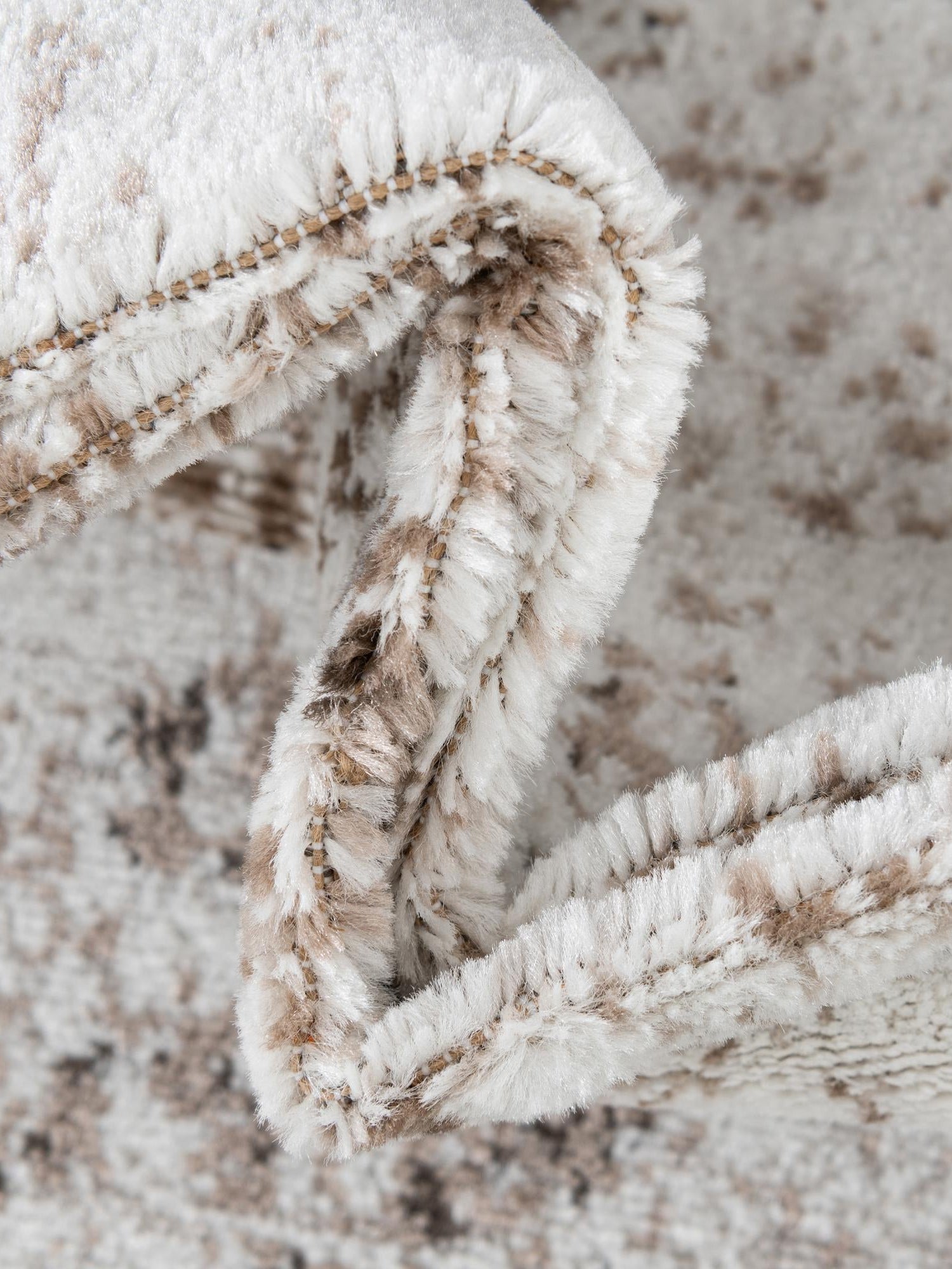 Beige 2' 2 x 3' 7 Sofia Rectangle Area Rug