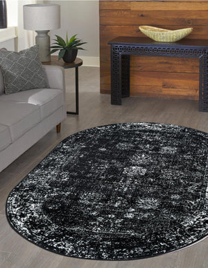 Black 4' 1 x 6' 1 Sofia Oval Rug