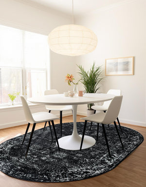 Black 5' 3 x 8' Sofia Oval Rug