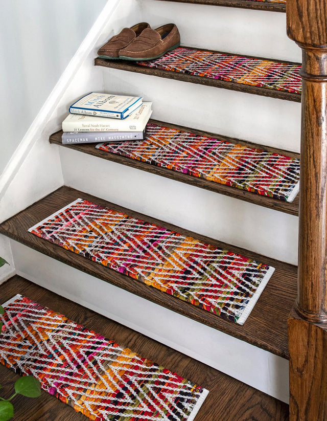 13 Pcs Multicolor 1' x 2' 6 Chindi Chevron Stair Treads
