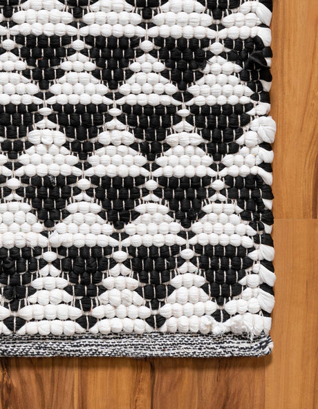 13 pcs Black and White 0' 9 x 2' 6 Chindi Jute Indoor Stair Treads Accent Area Rug Staircase Set Interior Design Home Decor Carpet Mat for Sale at Rug Engine