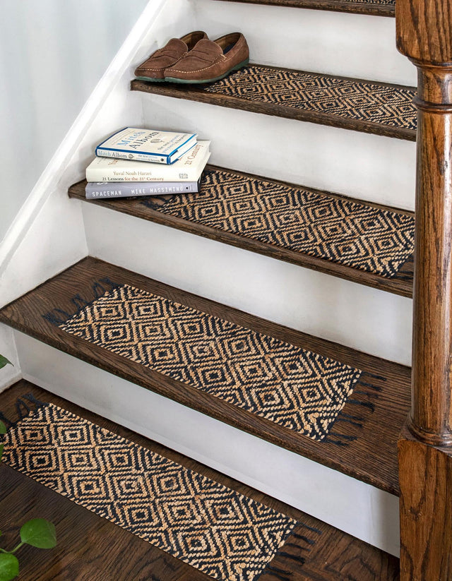 13 Pcs Black 1' x 2' 6 Braided Jute Stair Treads