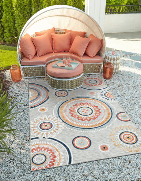 Gray 6' 4 x 9' Outdoor Botanical Rectangle Rug