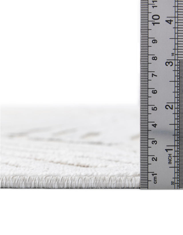 Gray 2' 2 x 3' 1 Outdoor Botanical Rectangle Rug