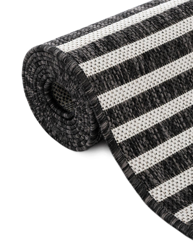 Black and White 4' 1 x 6' 1 Outdoor Modern Rectangle Area Rug Weather Resistant for Patio, Deck, Terrace, Balcony, Porch 100% Polypropylene Modern Outside Carpet for Sale at Rug Engine
