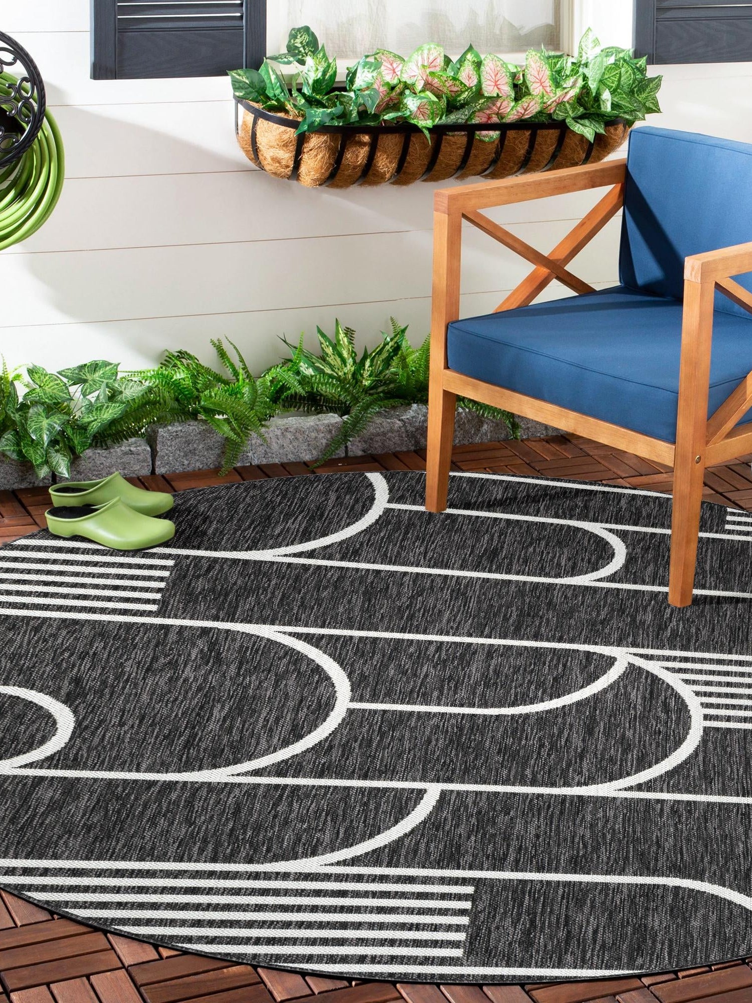 Black and White 12' x 12' Outdoor Modern Round Area Rug Weather Resistant for Patio, Deck, Terrace, Balcony, Porch 100% Polypropylene Modern Outside Carpet for Sale at Rug Engine