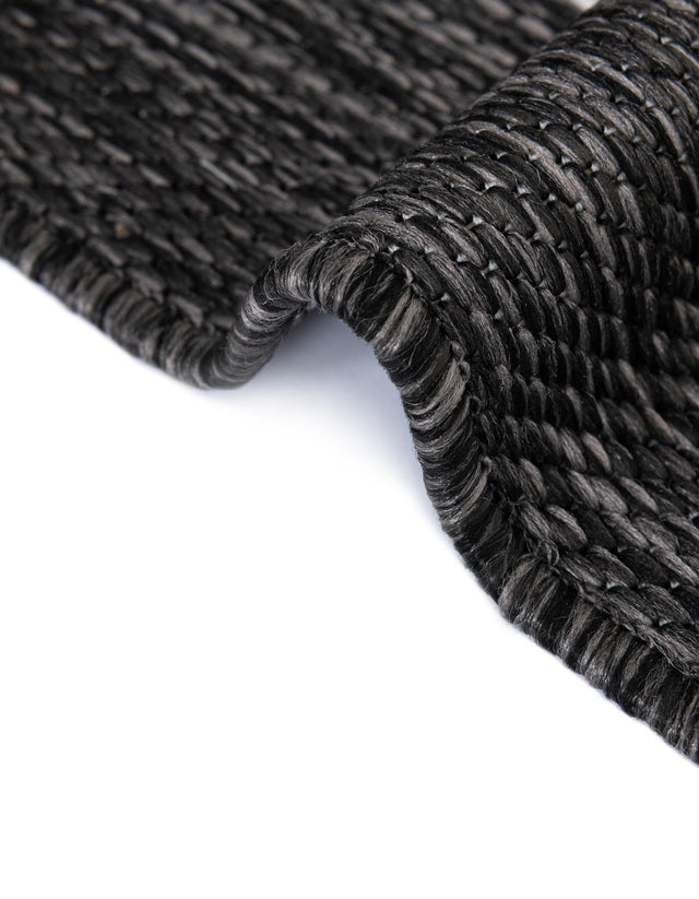 Black and White 7' 10 x 7' 10 Outdoor Modern Round Area Rug Weather Resistant for Patio, Deck, Terrace, Balcony, Porch 100% Polypropylene Modern Outside Carpet for Sale at Rug Engine