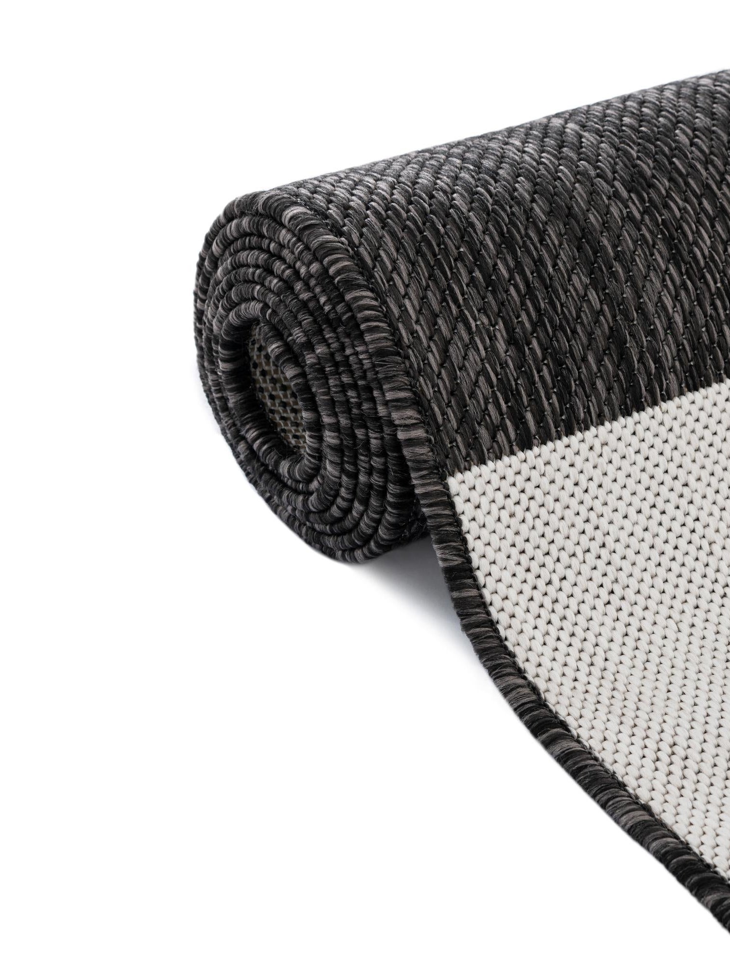 Black and White 7' 10 x 7' 10 Outdoor Modern Round Area Rug Weather Resistant for Patio, Deck, Terrace, Balcony, Porch 100% Polypropylene Modern Outside Carpet for Sale at Rug Engine