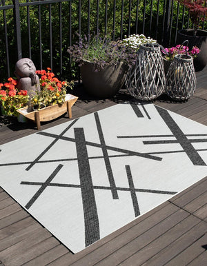 Black and White 2' x 3' 1 Outdoor Modern Rectangle Area Rug Weather Resistant for Patio, Deck, Terrace, Balcony, Porch 100% Polypropylene Modern Outside Carpet for Sale at Rug Engine