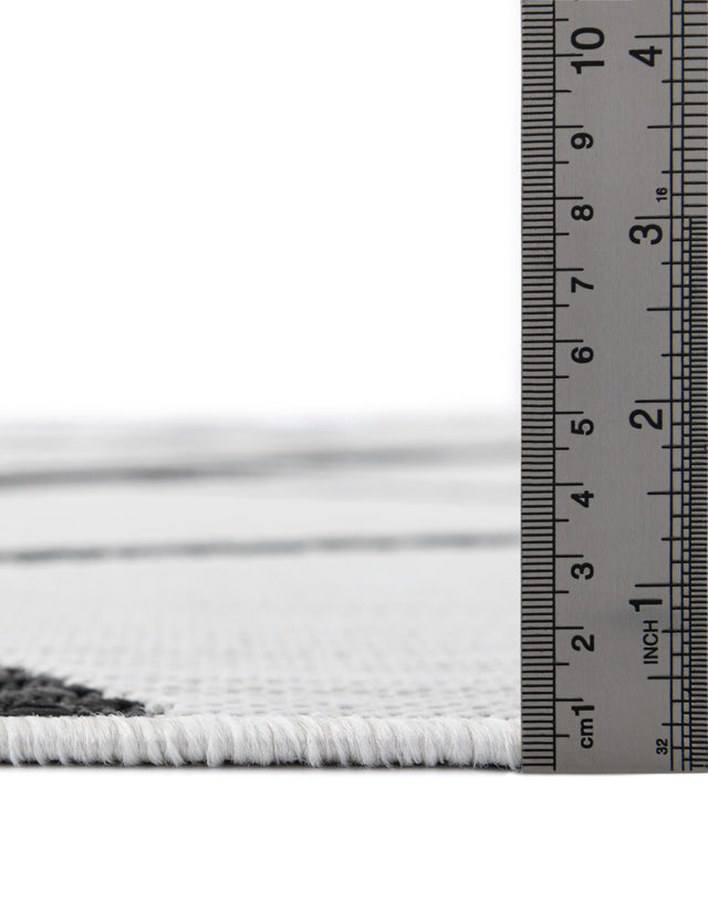 Black and White 4' 1 x 4' 1 Outdoor Modern Round Area Rug Weather Resistant for Patio, Deck, Terrace, Balcony, Porch 100% Polypropylene Modern Outside Carpet for Sale at Rug Engine