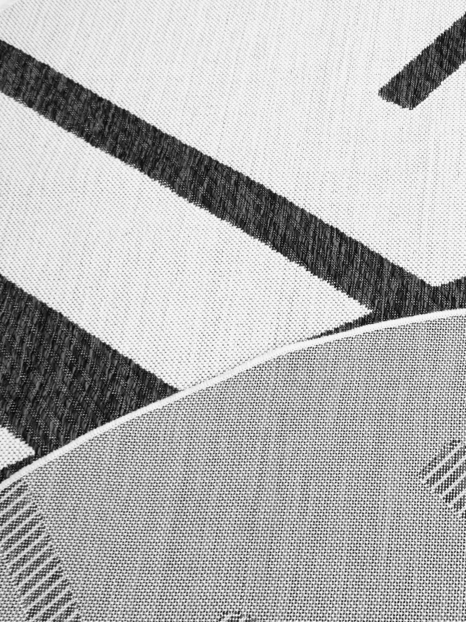 Black and White 12' x 12' Outdoor Modern Round Area Rug Weather Resistant for Patio, Deck, Terrace, Balcony, Porch 100% Polypropylene Modern Outside Carpet for Sale at Rug Engine