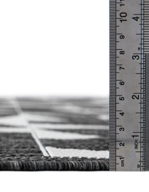 Black and White 6' 1 x 6' 1 Outdoor Modern Round Area Rug Weather Resistant for Patio, Deck, Terrace, Balcony, Porch 100% Polypropylene Modern Outside Carpet for Sale at Rug Engine