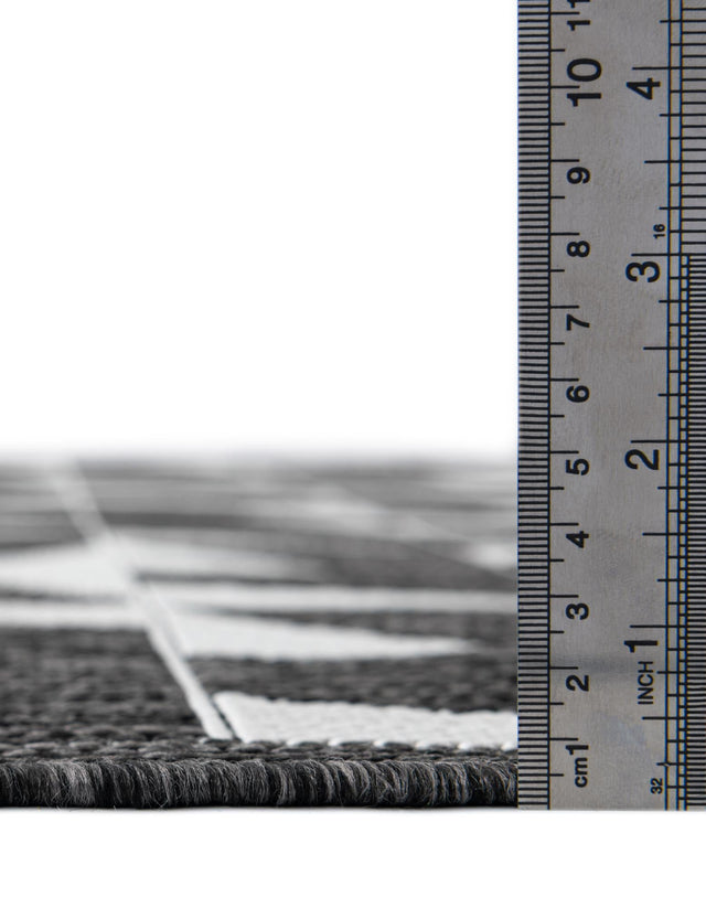Black and White 12' x 12' Outdoor Modern Round Area Rug Weather Resistant for Patio, Deck, Terrace, Balcony, Porch 100% Polypropylene Modern Outside Carpet for Sale at Rug Engine