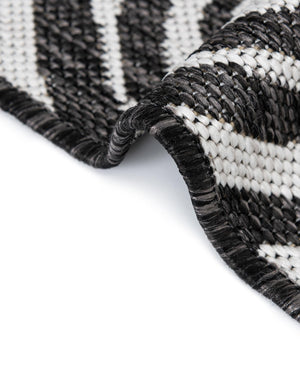 Black and White 12' x 12' Outdoor Modern Round Area Rug Weather Resistant for Patio, Deck, Terrace, Balcony, Porch 100% Polypropylene Modern Outside Carpet for Sale at Rug Engine