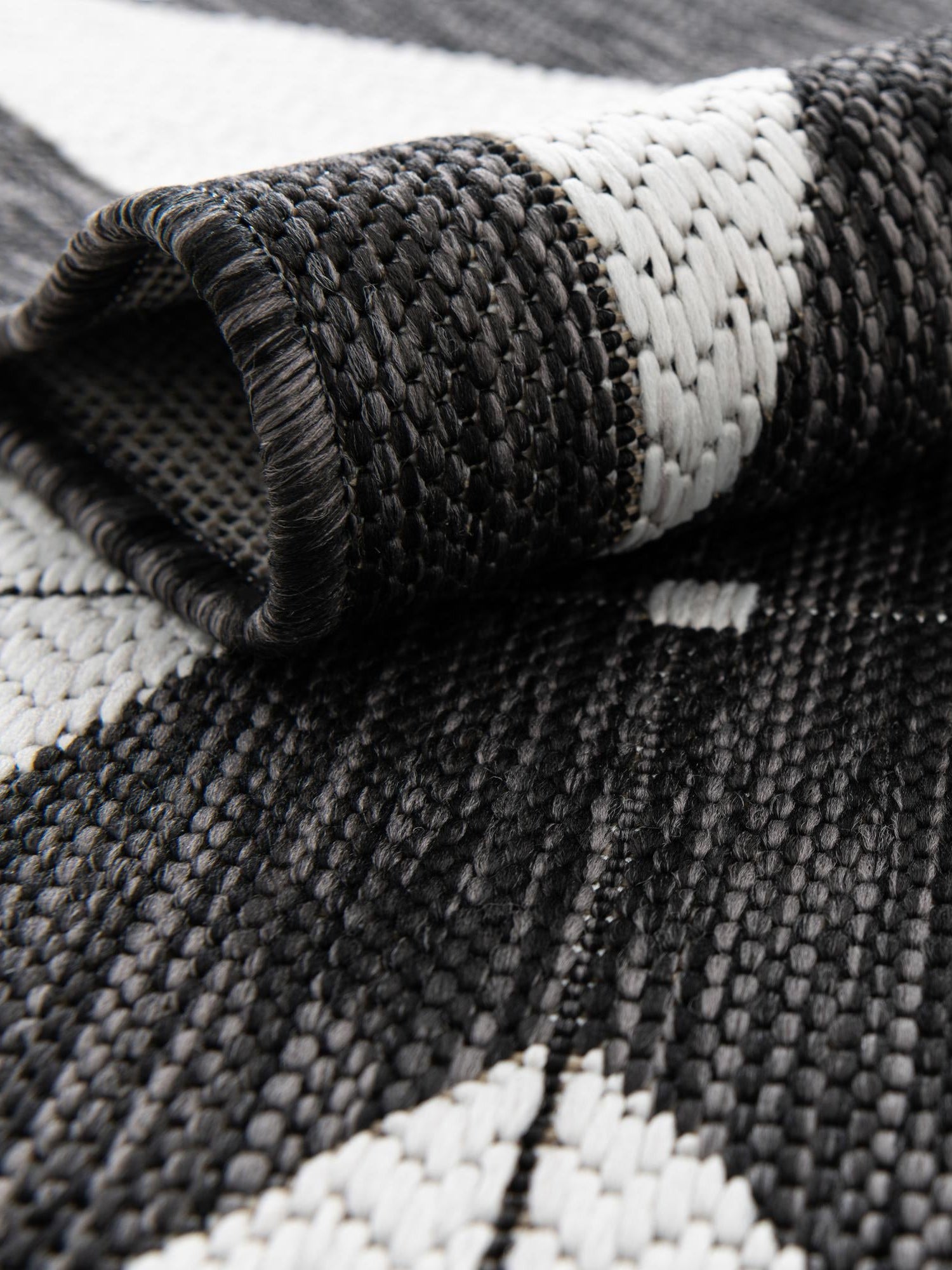 Black and White 2' x 3' 1 Outdoor Modern Rectangle Area Rug Weather Resistant for Patio, Deck, Terrace, Balcony, Porch 100% Polypropylene Modern Outside Carpet for Sale at Rug Engine