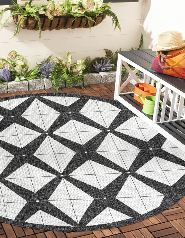 Black and White 10' x 10' Outdoor Modern Round Area Rug Weather Resistant for Patio, Deck, Terrace, Balcony, Porch 100% Polypropylene Modern Outside Carpet for Sale at Rug Engine