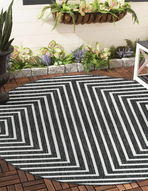 Black and White 10' x 10' Outdoor Modern Round Area Rug Weather Resistant for Patio, Deck, Terrace, Balcony, Porch 100% Polypropylene Modern Outside Carpet for Sale at Rug Engine