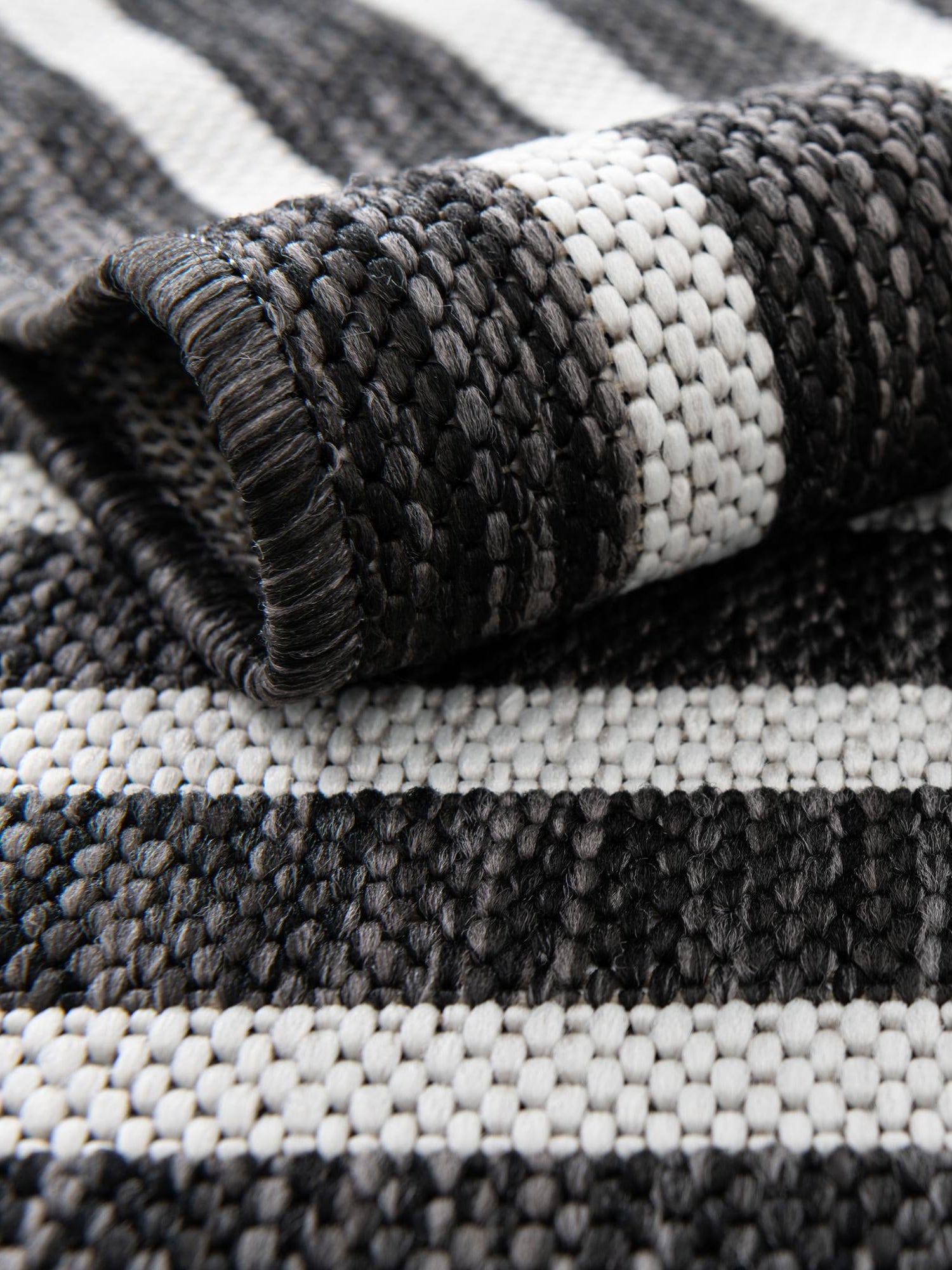 Black and White 6' 1 x 6' 1 Outdoor Modern Round Area Rug Weather Resistant for Patio, Deck, Terrace, Balcony, Porch 100% Polypropylene Modern Outside Carpet for Sale at Rug Engine