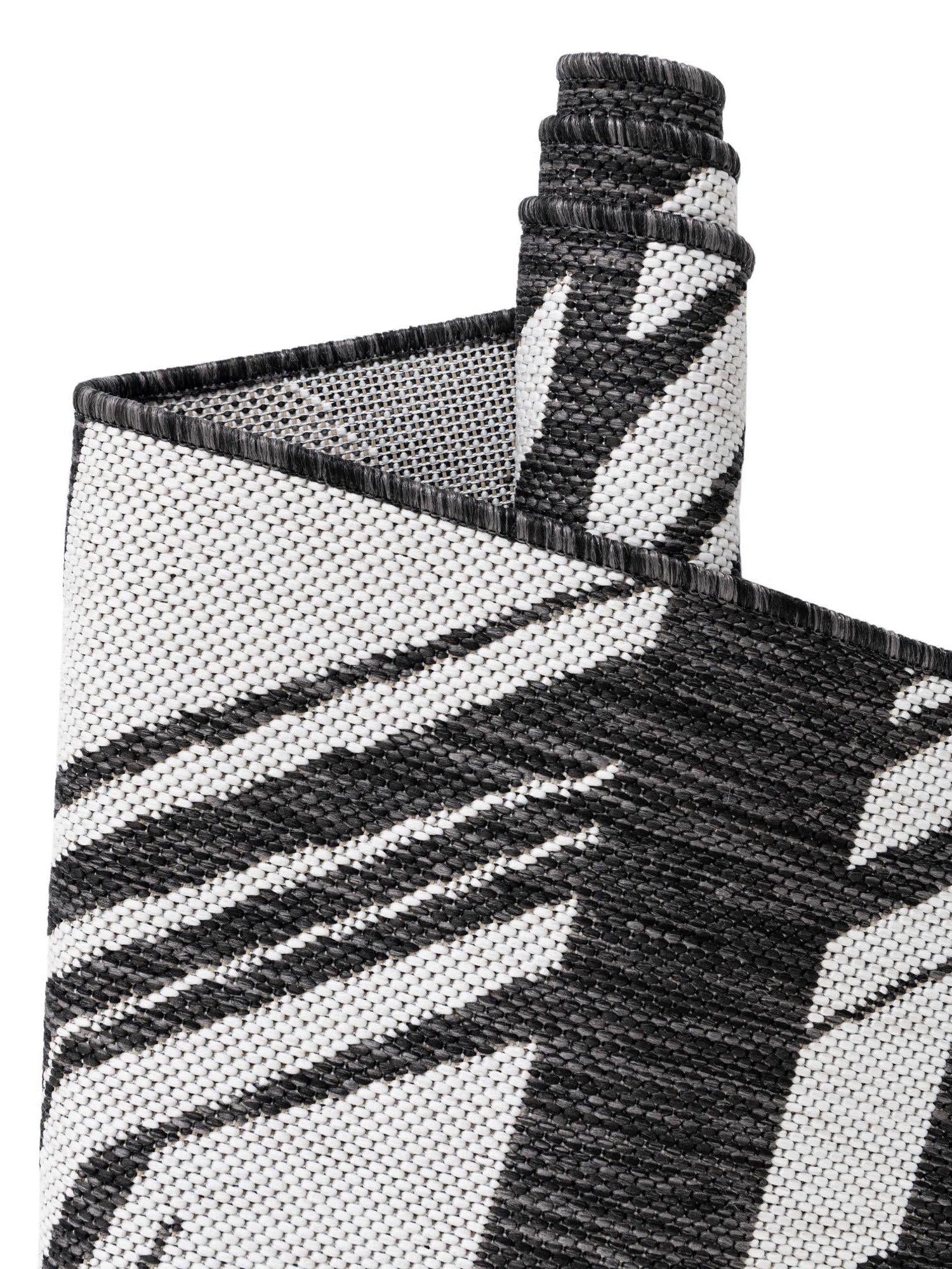Black and White 4' 1 x 4' 1 Outdoor Modern Round Area Rug Weather Resistant for Patio, Deck, Terrace, Balcony, Porch 100% Polypropylene Modern Outside Carpet for Sale at Rug Engine