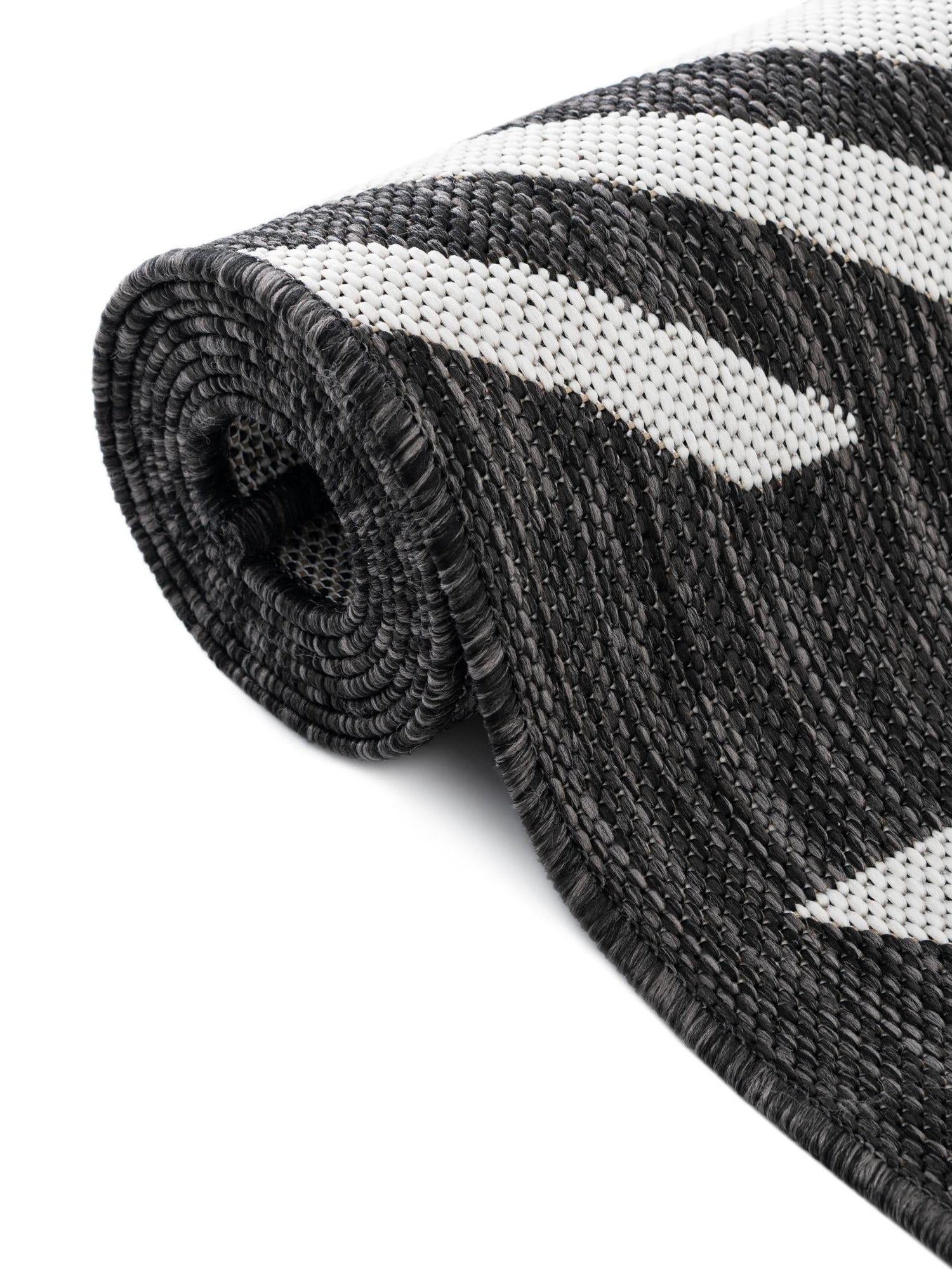 Black and White 7' 10 x 7' 10 Outdoor Modern Round Area Rug Weather Resistant for Patio, Deck, Terrace, Balcony, Porch 100% Polypropylene Modern Outside Carpet for Sale at Rug Engine
