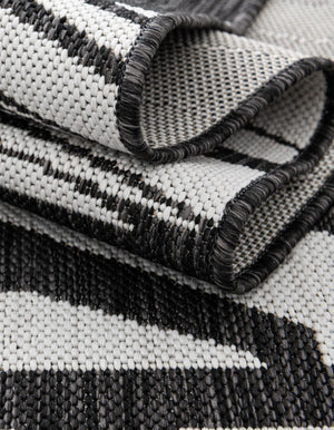 Black and White 3' 1 x 3' 1 Outdoor Modern Round Area Rug Weather Resistant for Patio, Deck, Terrace, Balcony, Porch 100% Polypropylene Modern Outside Carpet for Sale at Rug Engine