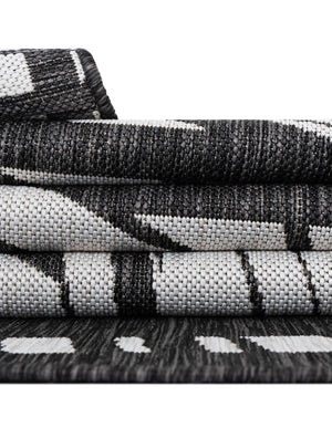 Black and White 3' 1 x 3' 1 Outdoor Modern Round Area Rug Weather Resistant for Patio, Deck, Terrace, Balcony, Porch 100% Polypropylene Modern Outside Carpet for Sale at Rug Engine