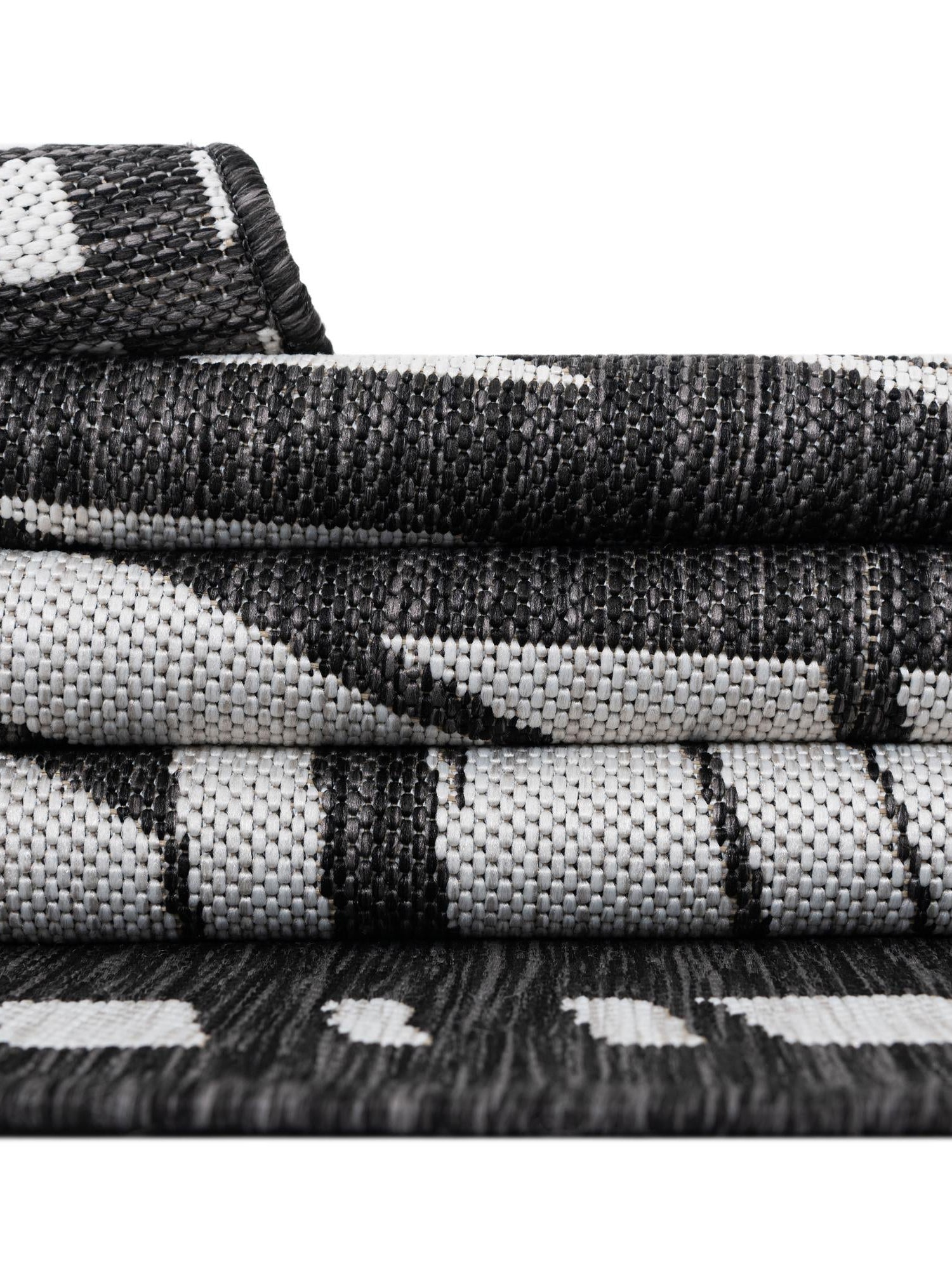 Black and White 6' 1 x 6' 1 Outdoor Modern Round Area Rug Weather Resistant for Patio, Deck, Terrace, Balcony, Porch 100% Polypropylene Modern Outside Carpet for Sale at Rug Engine