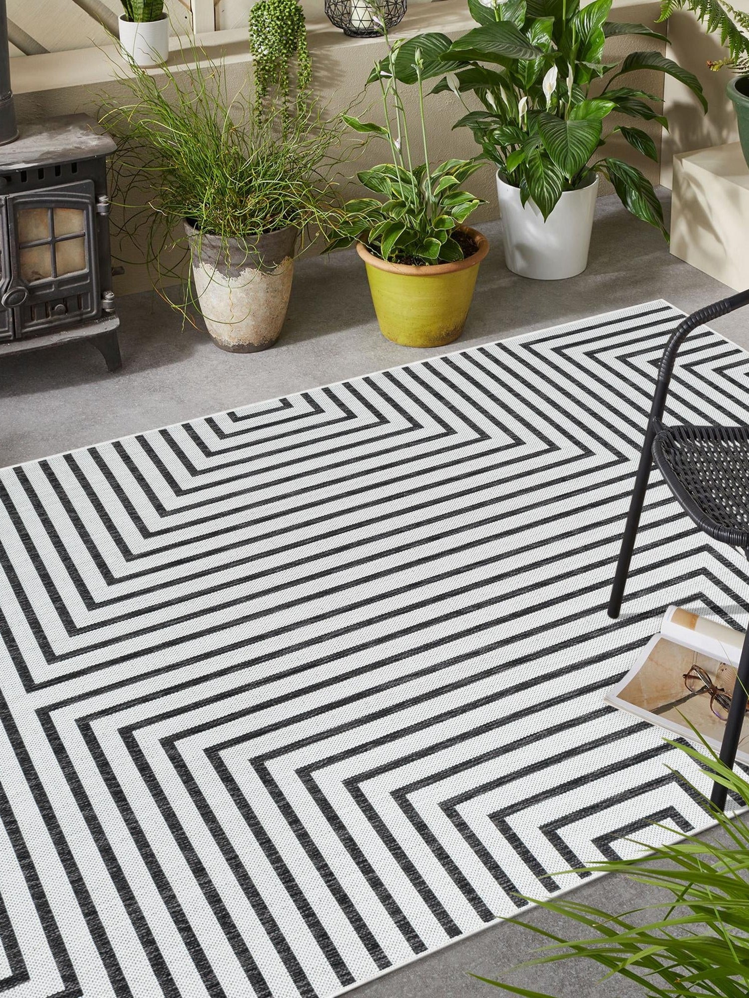 White and Black 2' x 3' 1 Outdoor Modern Rectangle Area Rug Weather Resistant for Patio, Deck, Terrace, Balcony, Porch 100% Polypropylene Modern Outside Carpet for Sale at Rug Engine