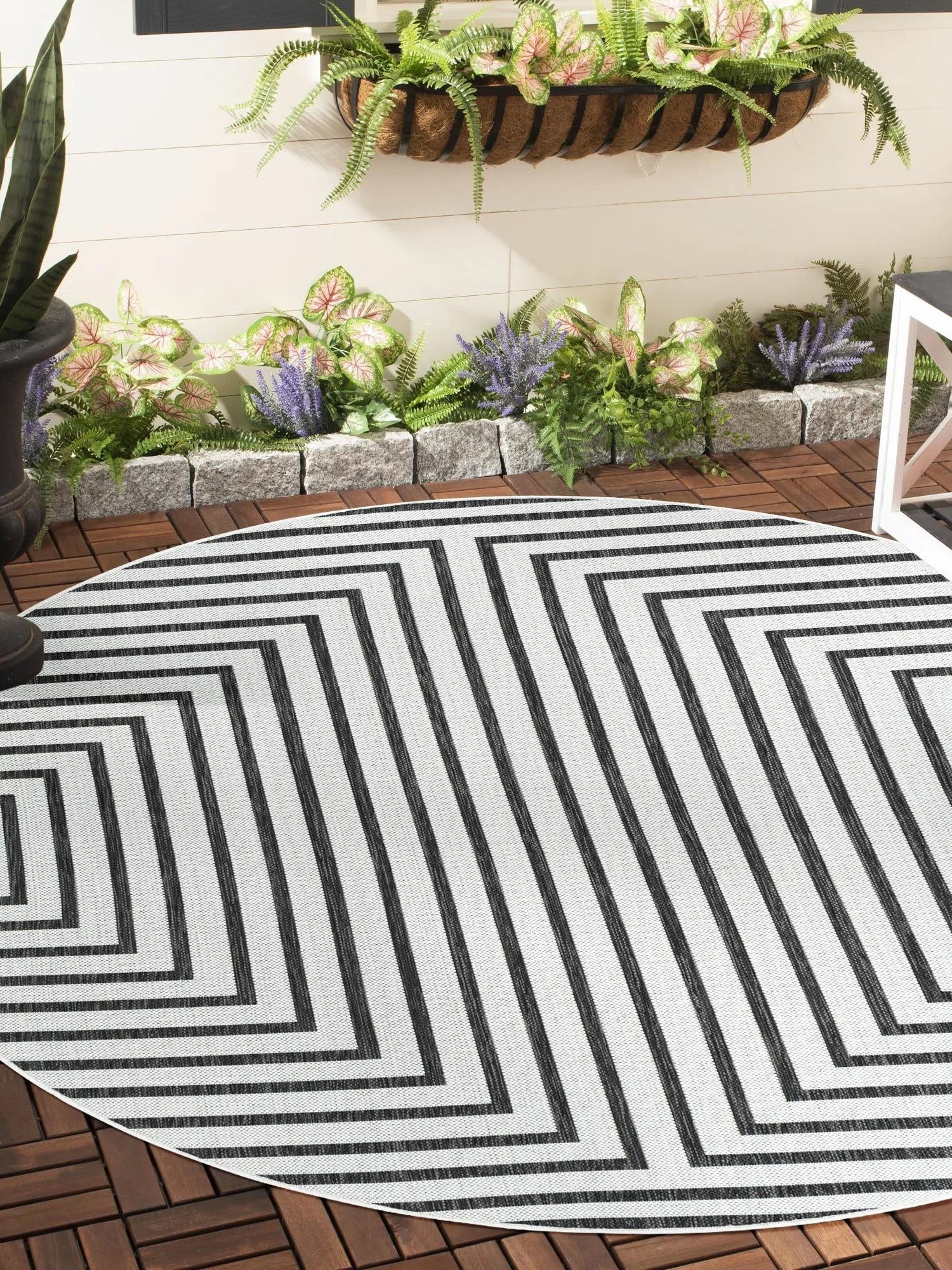 White and Black 7' 10 x 7' 10 Outdoor Modern Round Area Rug Weather Resistant for Patio, Deck, Terrace, Balcony, Porch 100% Polypropylene Modern Outside Carpet for Sale at Rug Engine