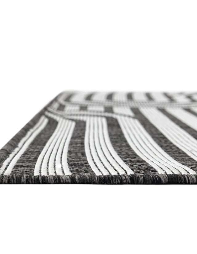 Black and White 9' x 12' Outdoor Modern Rectangle Rug