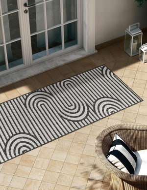 Black and White 2' 7 x 12' Outdoor Modern Runner Area Rug Weather Resistant for Patio, Deck, Terrace, Balcony, Porch