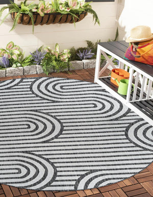Black and White 7' 10 x 7' 10 Outdoor Modern Round Area Rug Weather Resistant for Patio, Deck, Terrace, Balcony, Porch 100% Polypropylene Modern Outside Carpet for Sale at Rug Engine
