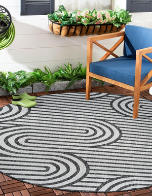 Black and White 6' 1 x 6' 1 Outdoor Modern Round Area Rug Weather Resistant for Patio, Deck, Terrace, Balcony, Porch 100% Polypropylene Modern Outside Carpet for Sale at Rug Engine