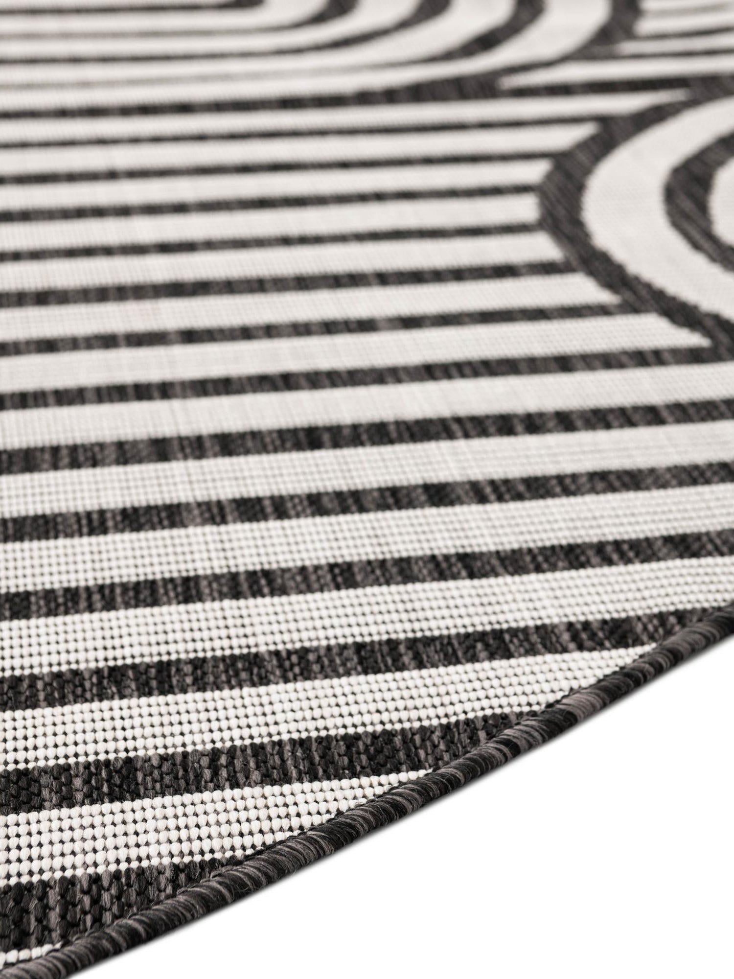 Black and White 10' x 10' Outdoor Modern Round Area Rug Weather Resistant for Patio, Deck, Terrace, Balcony, Porch 100% Polypropylene Modern Outside Carpet for Sale at Rug Engine