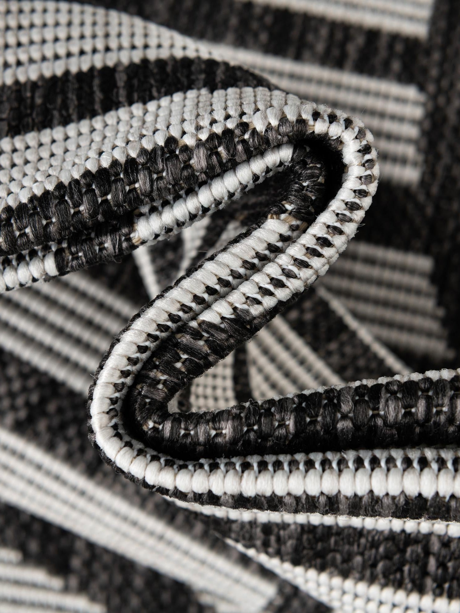 Black and White 4' 1 x 4' 1 Outdoor Modern Round Area Rug Weather Resistant for Patio, Deck, Terrace, Balcony, Porch 100% Polypropylene Modern Outside Carpet for Sale at Rug Engine