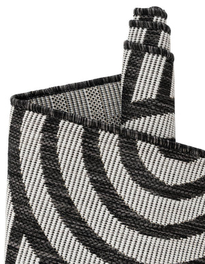 Black and White 6' 1 x 6' 1 Outdoor Modern Round Area Rug Weather Resistant for Patio, Deck, Terrace, Balcony, Porch 100% Polypropylene Modern Outside Carpet for Sale at Rug Engine