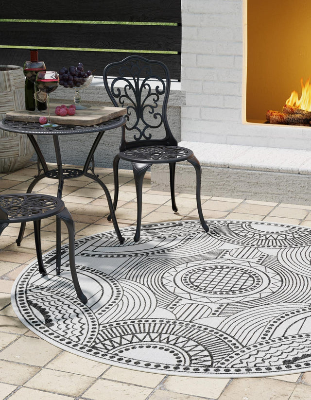 White and Black 6' 1 x 6' 1 Outdoor Traditional Round Area Rug Weather Resistant for Patio, Deck, Terrace, Balcony, Porch Classical Design Outside Carpet for Sale at Rug Engine