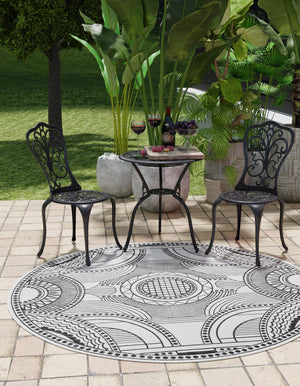 White and Black 3' 1 x 3' 1 Outdoor Traditional Round Area Rug Weather Resistant for Patio, Deck, Terrace, Balcony, Porch Classical Design Outside Carpet for Sale at Rug Engine