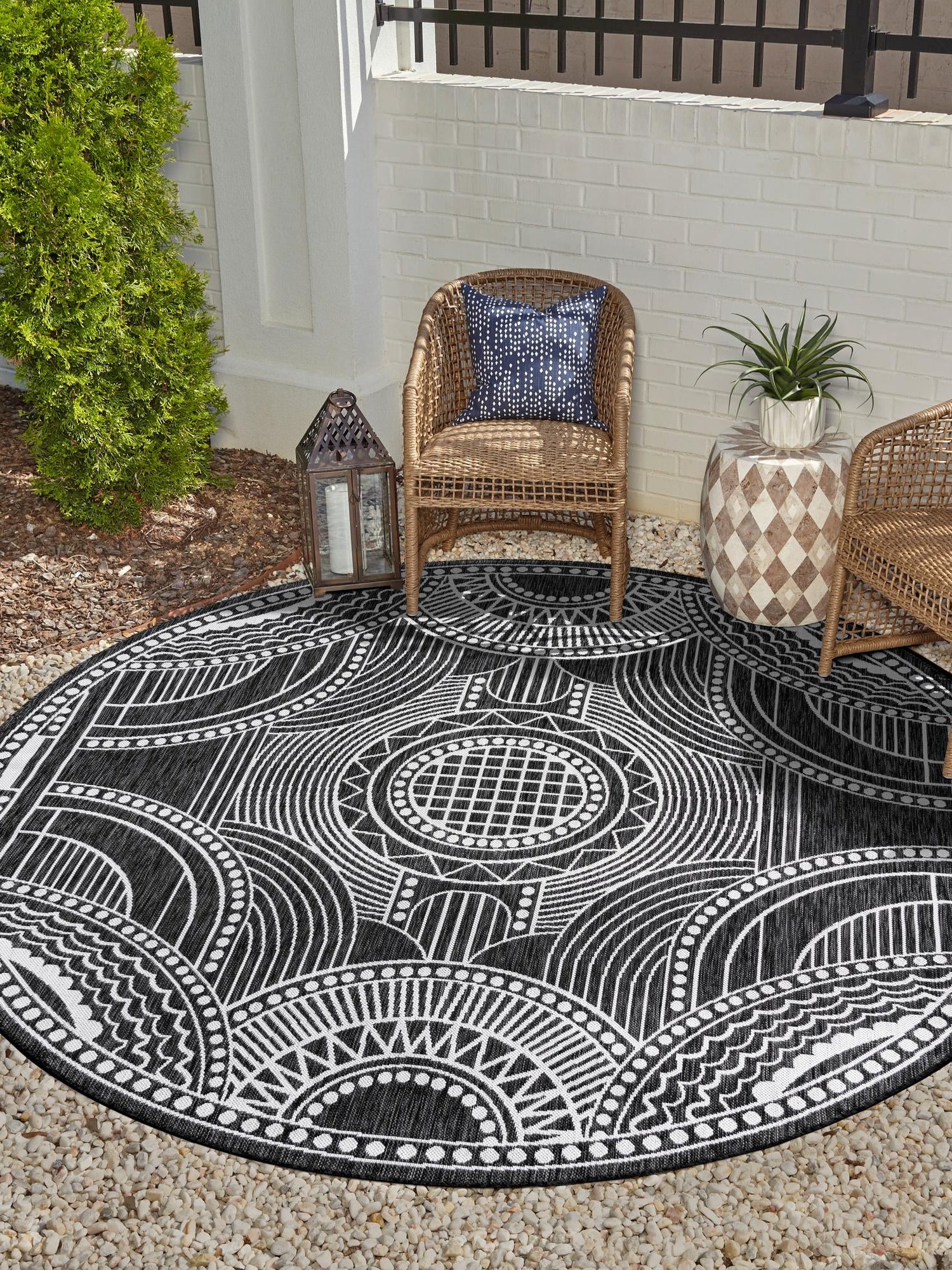 Black and White 12' x 12' Outdoor Traditional Round Area Rug Weather Resistant for Patio, Deck, Terrace, Balcony, Porch Classical Design Outside Carpet for Sale at Rug Engine